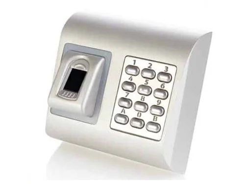 Lettori biometrici per controllo accessi a Torino